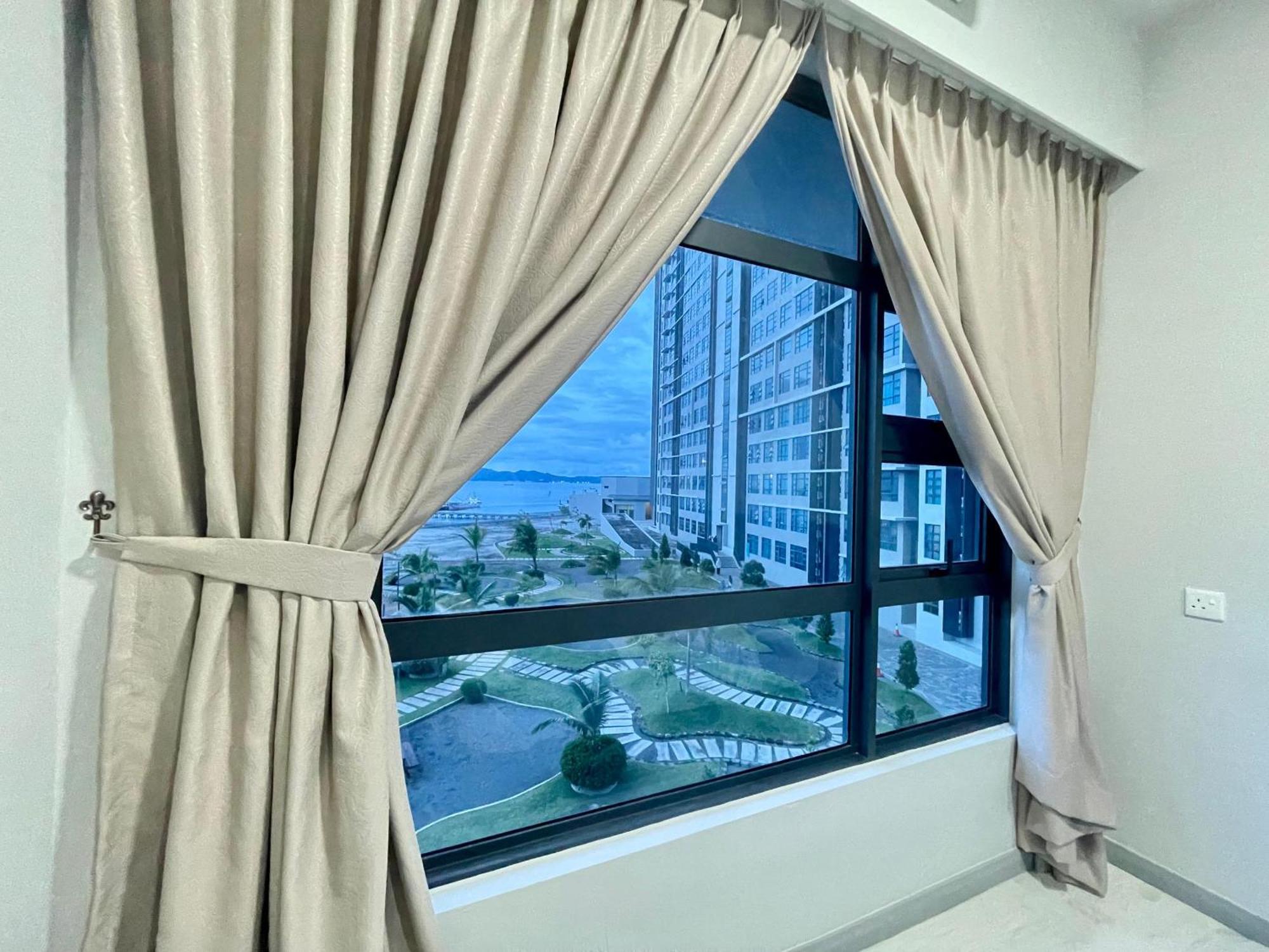 Jesselton Quay Sea & Pool View For 6 Pax Apartment Kota Kinabalu Exterior photo