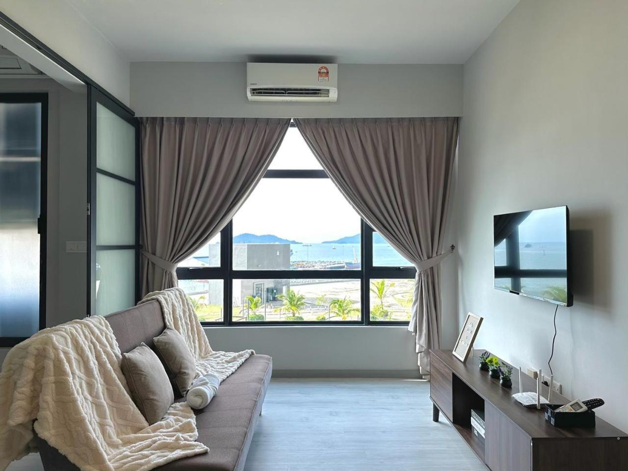 Jesselton Quay Sea & Pool View For 6 Pax Apartment Kota Kinabalu Exterior photo